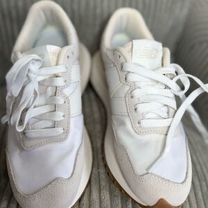 New Balance 237 white Sneaker - Women's size 6.5 *new*